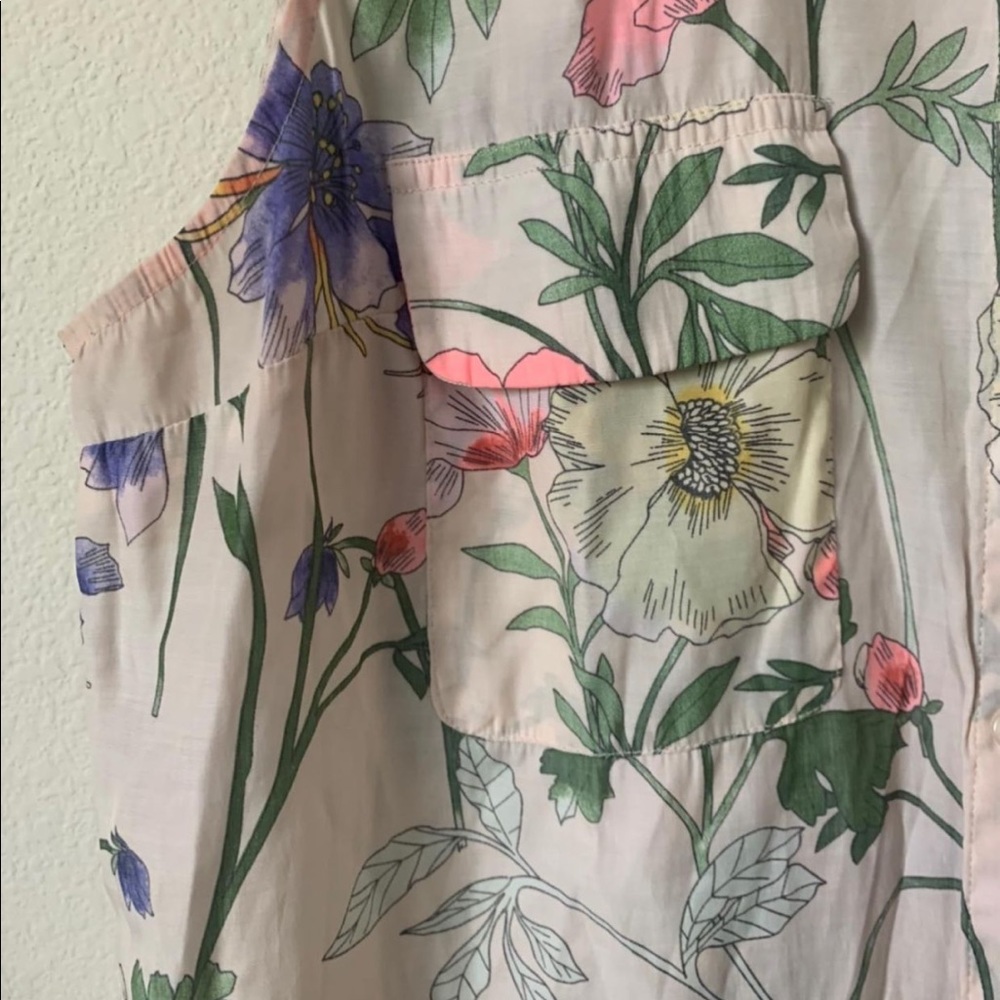 Floral Button Up - Picture 4 of 4
